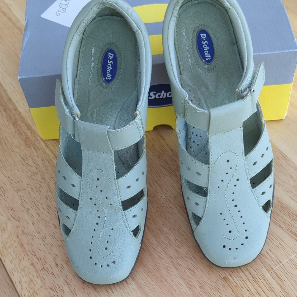 Dr. Scholl's Sage Green Cutout Sandals